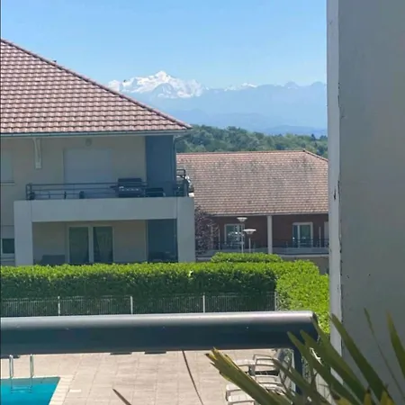 Pool Quiet View Of Montain 아파트 *